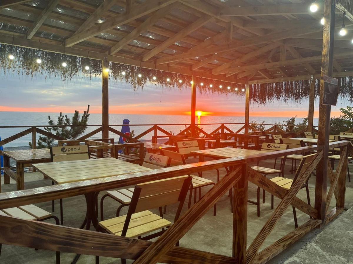 Hotel Black Sea Кобулети Екстериор снимка