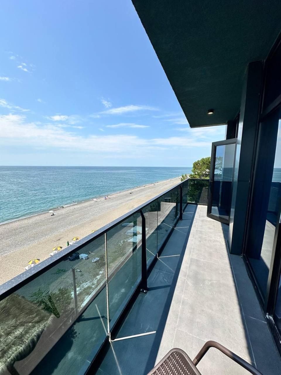 Hotel Black Sea Кобулети Екстериор снимка