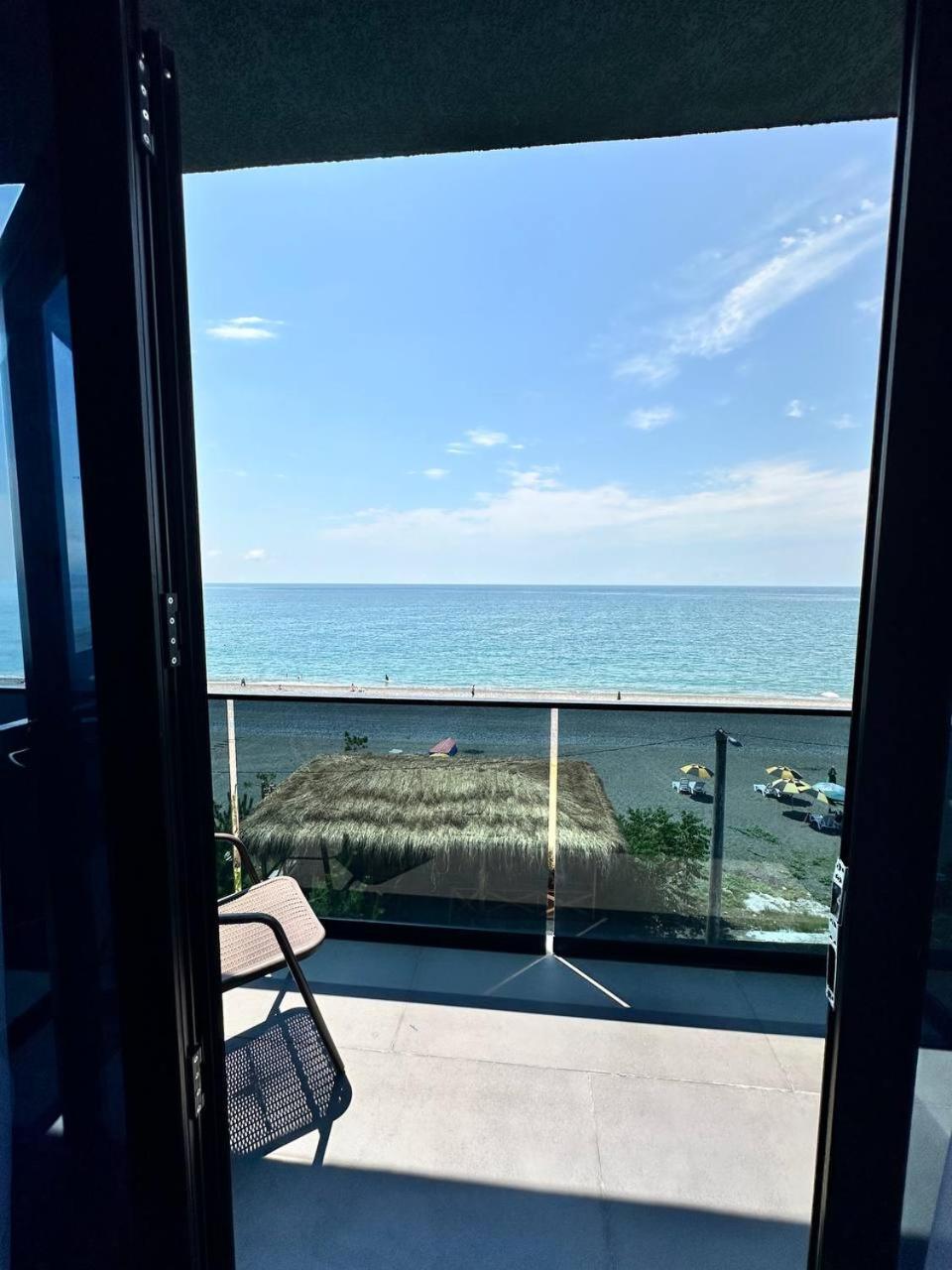 Hotel Black Sea Кобулети Екстериор снимка